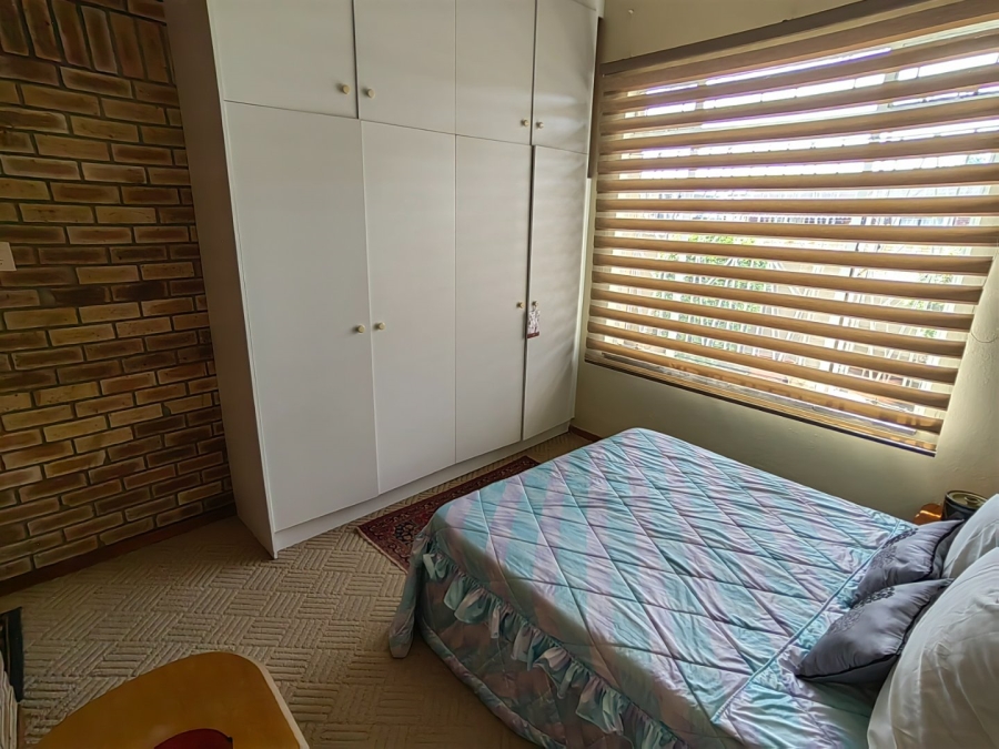 5 Bedroom Property for Sale in Sophiatown Gauteng