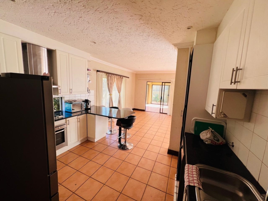 3 Bedroom Property for Sale in Halfway Gardens Gauteng