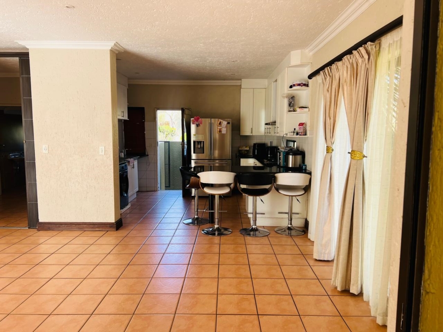 3 Bedroom Property for Sale in Halfway Gardens Gauteng