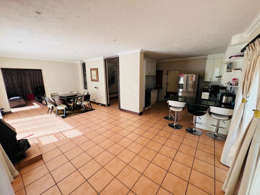 3 Bedroom Property for Sale in Halfway Gardens Gauteng