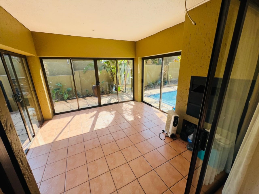 3 Bedroom Property for Sale in Halfway Gardens Gauteng