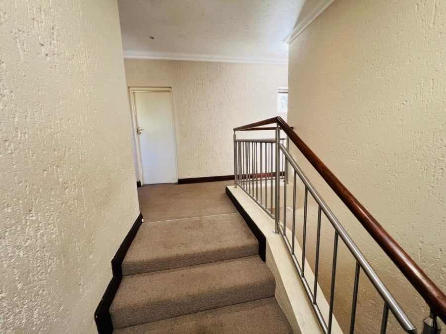 3 Bedroom Property for Sale in Halfway Gardens Gauteng