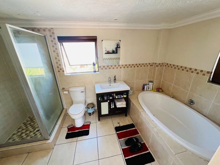 3 Bedroom Property for Sale in Halfway Gardens Gauteng