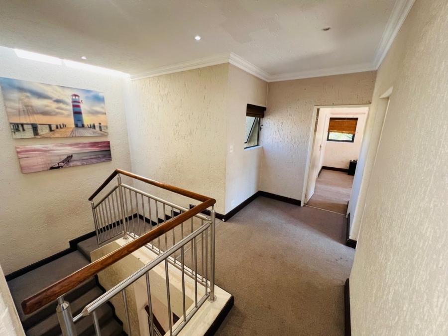 3 Bedroom Property for Sale in Halfway Gardens Gauteng