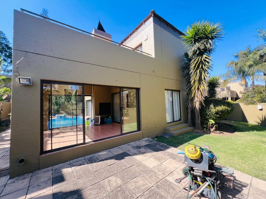 3 Bedroom Property for Sale in Halfway Gardens Gauteng