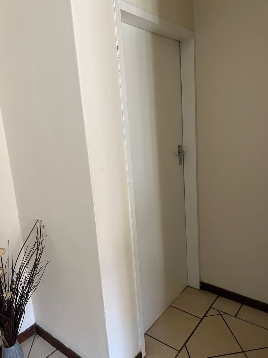 To Let 2 Bedroom Property for Rent in Karenpark Gauteng