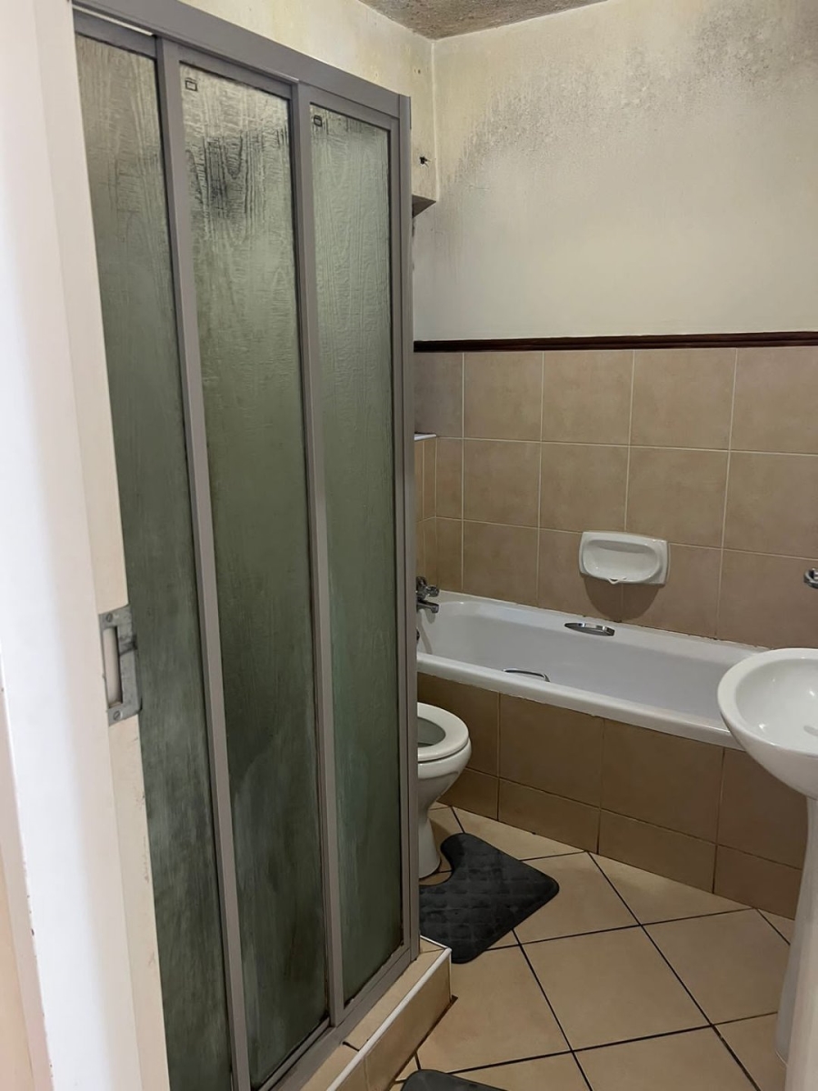 To Let 2 Bedroom Property for Rent in Karenpark Gauteng