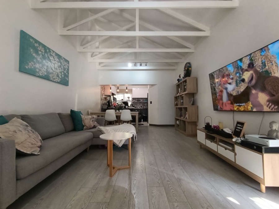 2 Bedroom Property for Sale in Illovo Gauteng