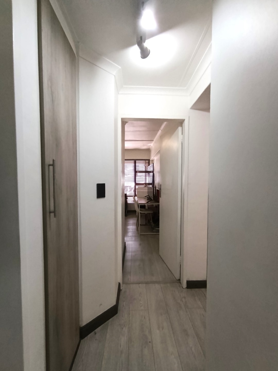 2 Bedroom Property for Sale in Illovo Gauteng