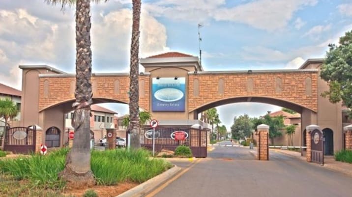  Bedroom Property for Sale in Silver Lakes Gauteng