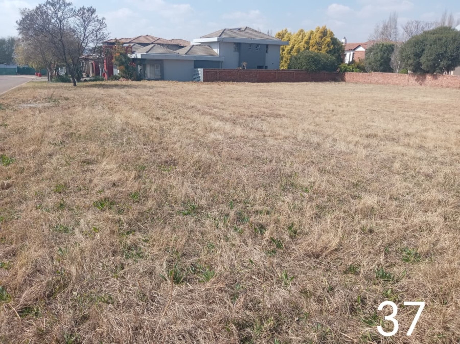  Bedroom Property for Sale in Silver Lakes Gauteng