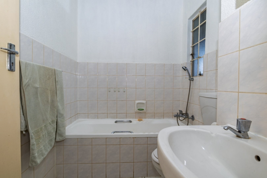 To Let 1 Bedroom Property for Rent in Eden Glen Gauteng