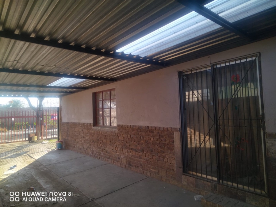 5 Bedroom Property for Sale in Pretoria West Gauteng