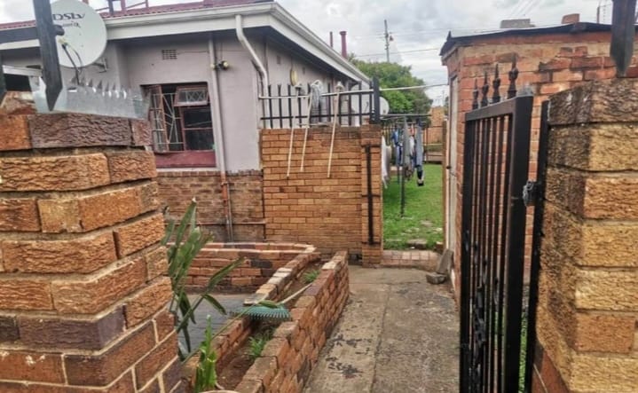 5 Bedroom Property for Sale in Pretoria West Gauteng