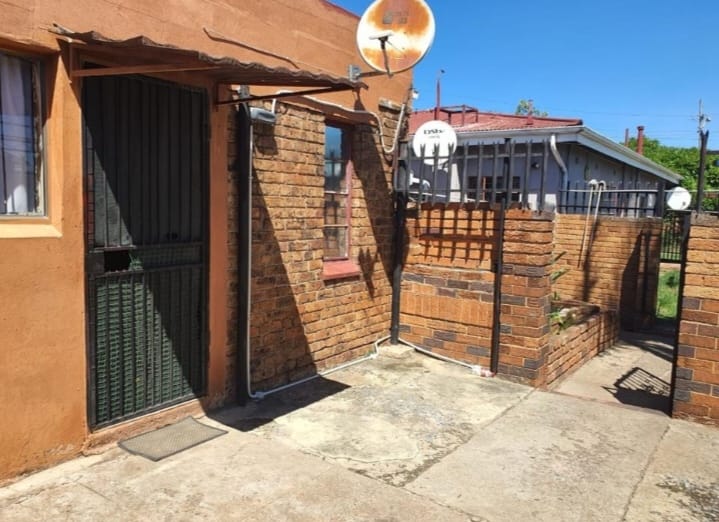 5 Bedroom Property for Sale in Pretoria West Gauteng