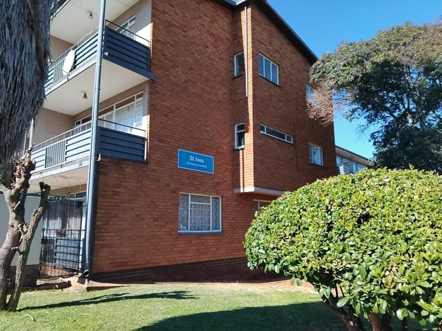 To Let 3 Bedroom Property for Rent in Florida Park Gauteng