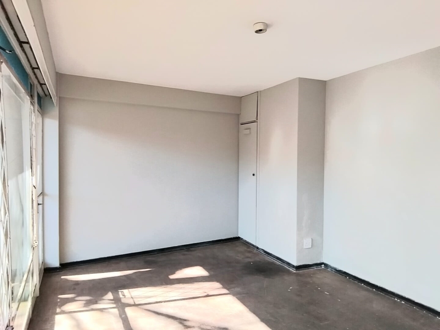 To Let 3 Bedroom Property for Rent in Florida Park Gauteng