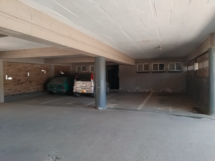 To Let 3 Bedroom Property for Rent in Florida Park Gauteng