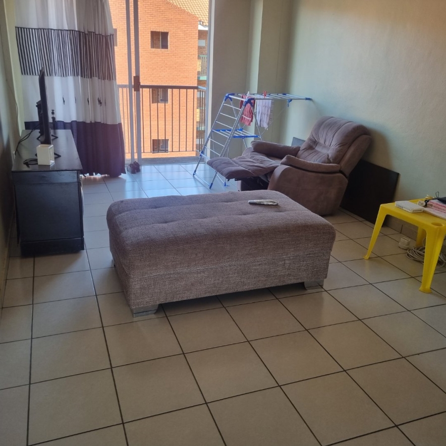 1 Bedroom Property for Sale in Die Hoewes Gauteng