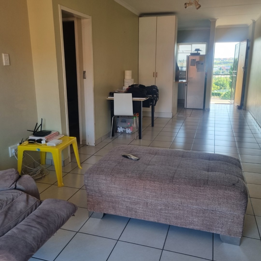1 Bedroom Property for Sale in Die Hoewes Gauteng