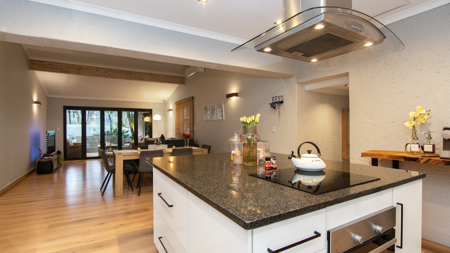 To Let 3 Bedroom Property for Rent in Magaliessig Gauteng