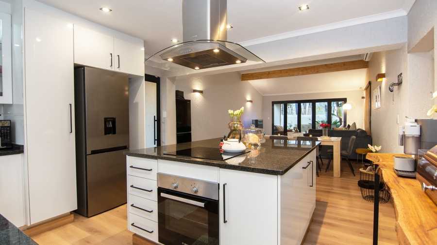 To Let 3 Bedroom Property for Rent in Magaliessig Gauteng