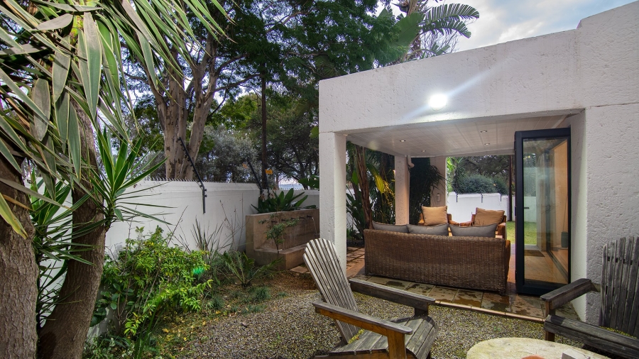 To Let 3 Bedroom Property for Rent in Magaliessig Gauteng