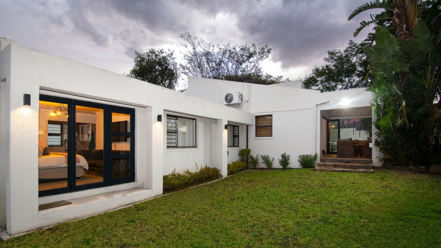 To Let 3 Bedroom Property for Rent in Magaliessig Gauteng