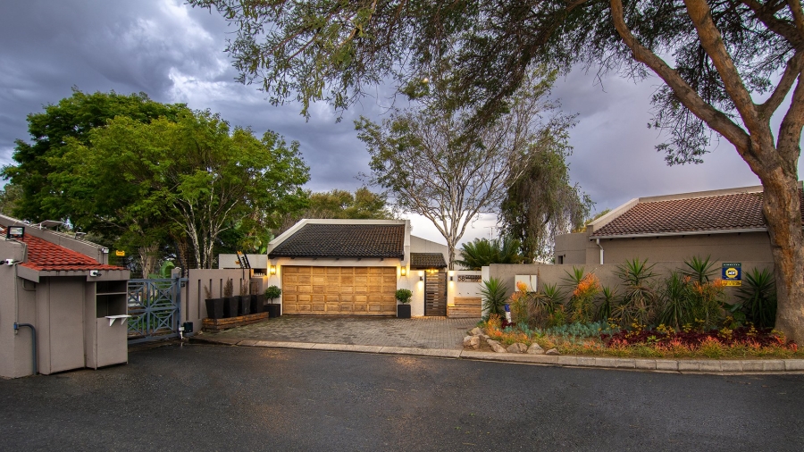 To Let 3 Bedroom Property for Rent in Magaliessig Gauteng