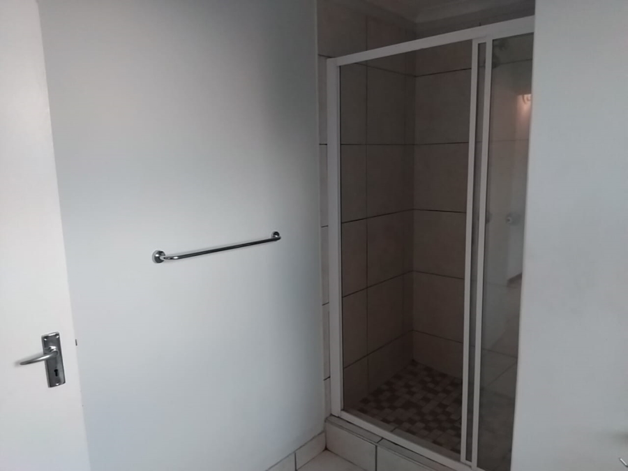 To Let 2 Bedroom Property for Rent in Ferndale Gauteng