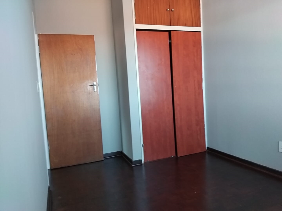 To Let 2 Bedroom Property for Rent in Florida Park Gauteng