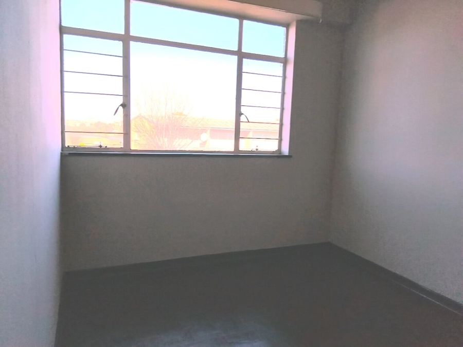 To Let 2 Bedroom Property for Rent in Florida Park Gauteng
