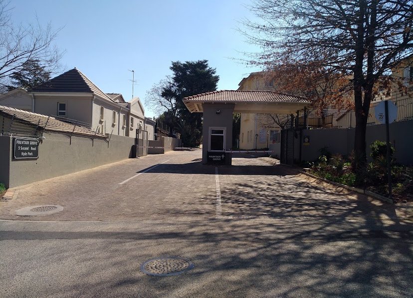 To Let commercial Property for Rent in Hyde Park Gauteng