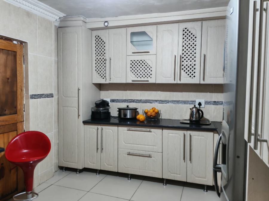 3 Bedroom Property for Sale in Soshanguve DD Gauteng