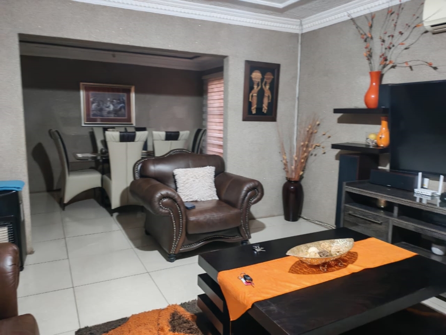 3 Bedroom Property for Sale in Soshanguve DD Gauteng