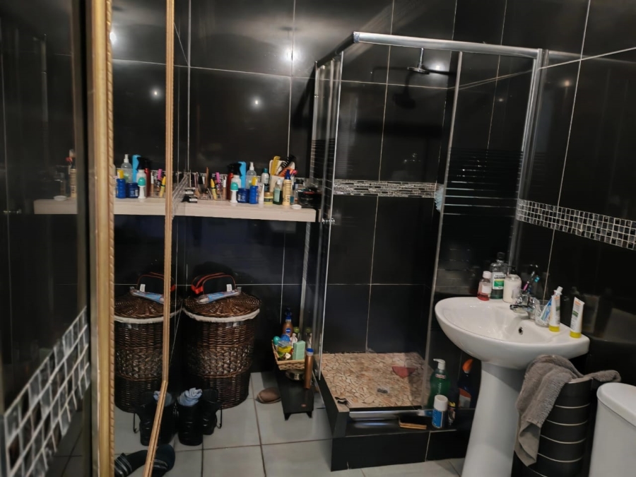 3 Bedroom Property for Sale in Soshanguve DD Gauteng