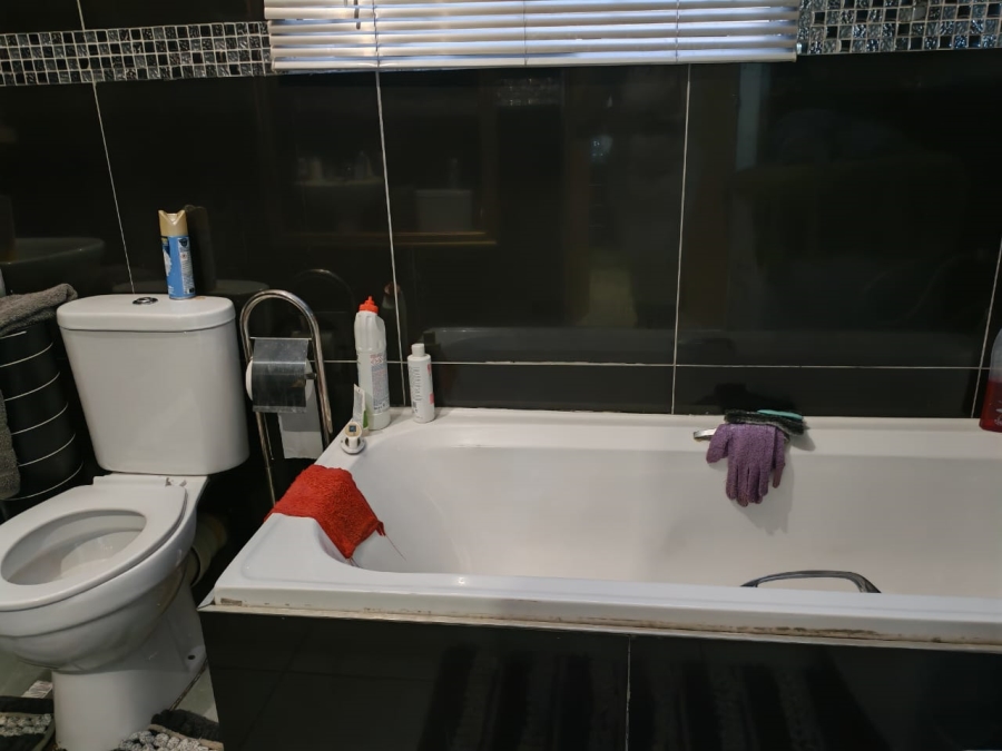 3 Bedroom Property for Sale in Soshanguve DD Gauteng