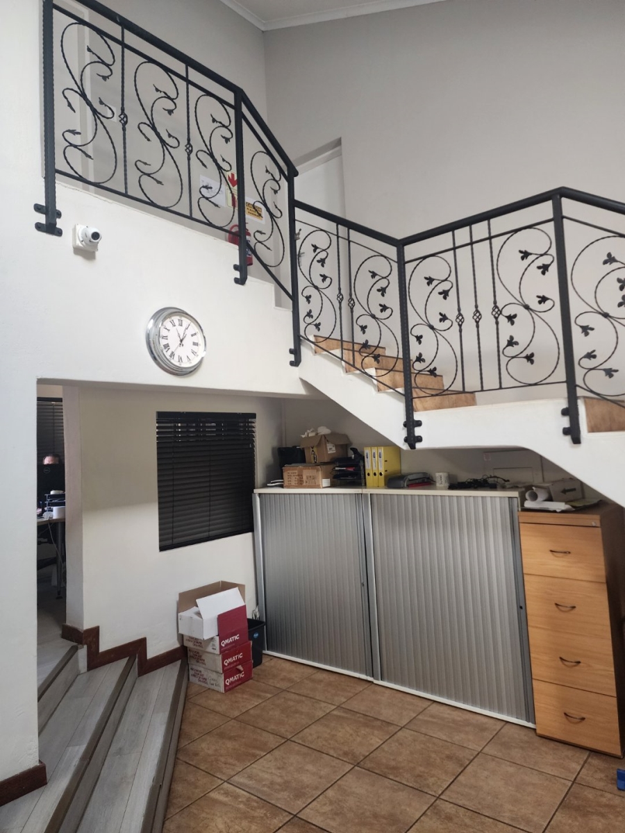 4 Bedroom Property for Sale in Zwartkop Gauteng