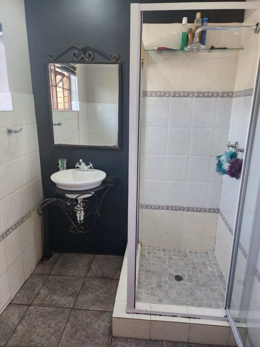 4 Bedroom Property for Sale in Zwartkop Gauteng