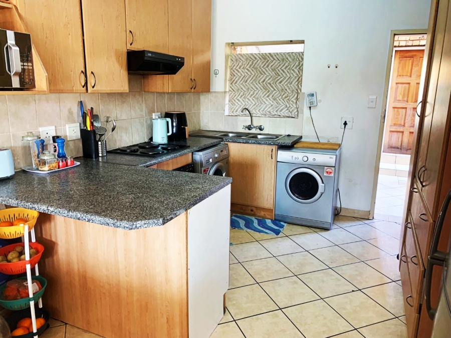 2 Bedroom Property for Sale in Celtisdal Gauteng