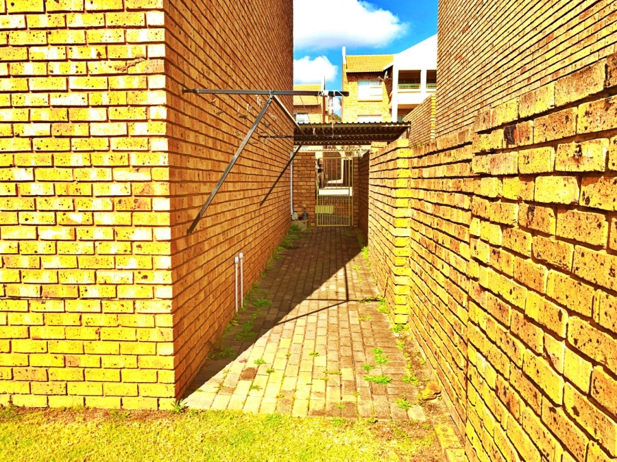 2 Bedroom Property for Sale in Celtisdal Gauteng