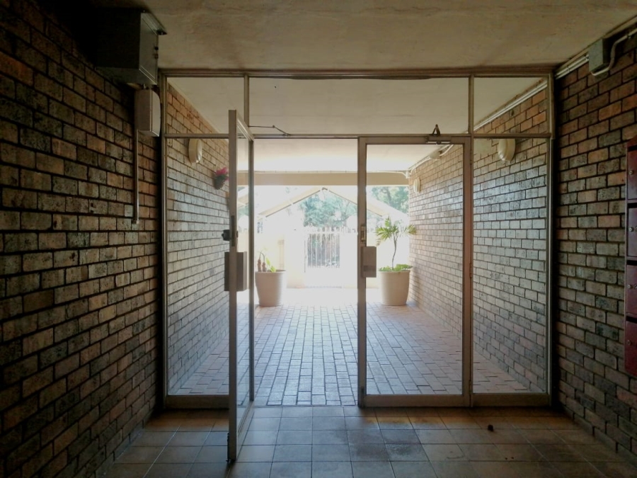 To Let 3 Bedroom Property for Rent in Sinoville Gauteng