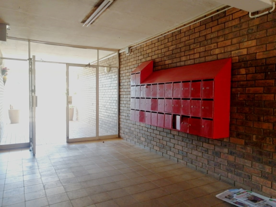 To Let 3 Bedroom Property for Rent in Sinoville Gauteng