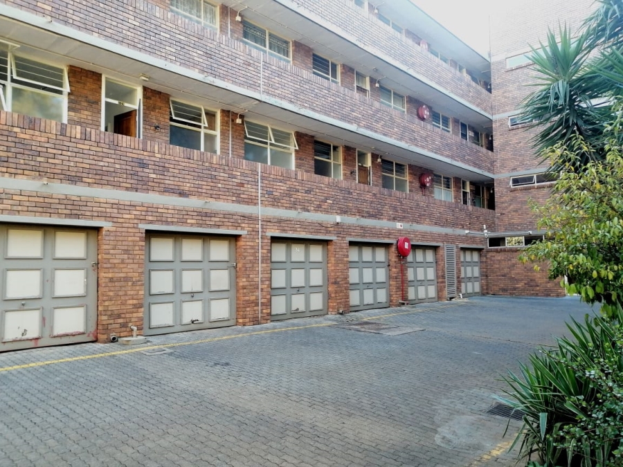 To Let 3 Bedroom Property for Rent in Sinoville Gauteng
