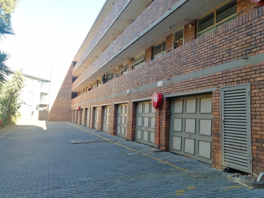 To Let 3 Bedroom Property for Rent in Sinoville Gauteng