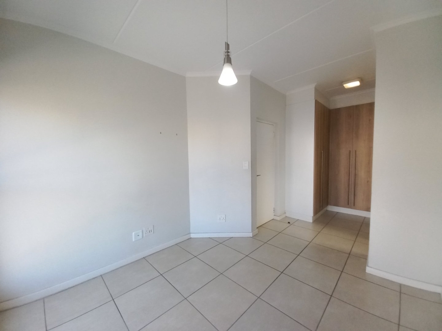 1 Bedroom Property for Sale in Modderfontein Gauteng