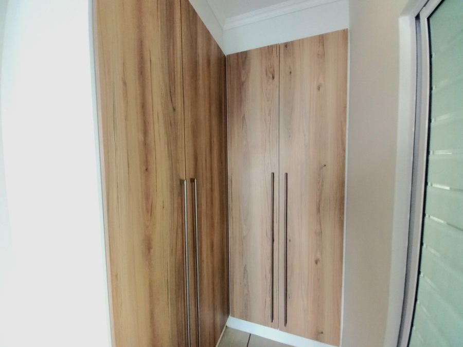 1 Bedroom Property for Sale in Modderfontein Gauteng