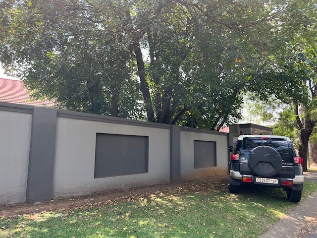To Let 3 Bedroom Property for Rent in Kibler Park Gauteng