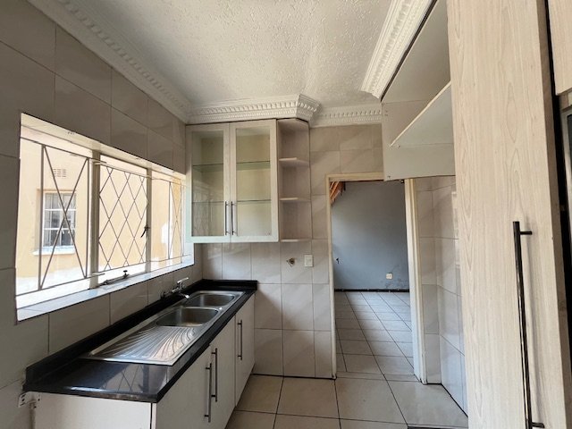 To Let 3 Bedroom Property for Rent in Kibler Park Gauteng