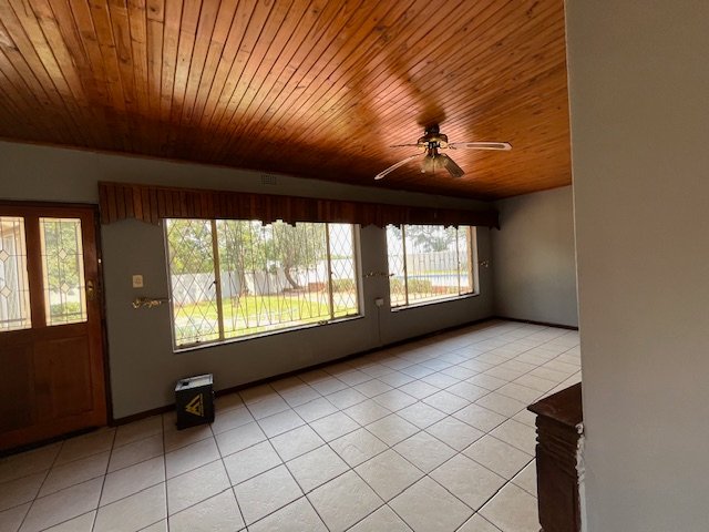 To Let 3 Bedroom Property for Rent in Kibler Park Gauteng